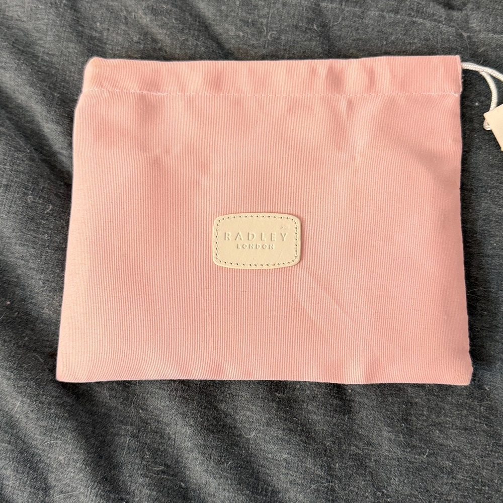 Radley London Pawfect Pals Cream Wallet - Picture 6 of 6
